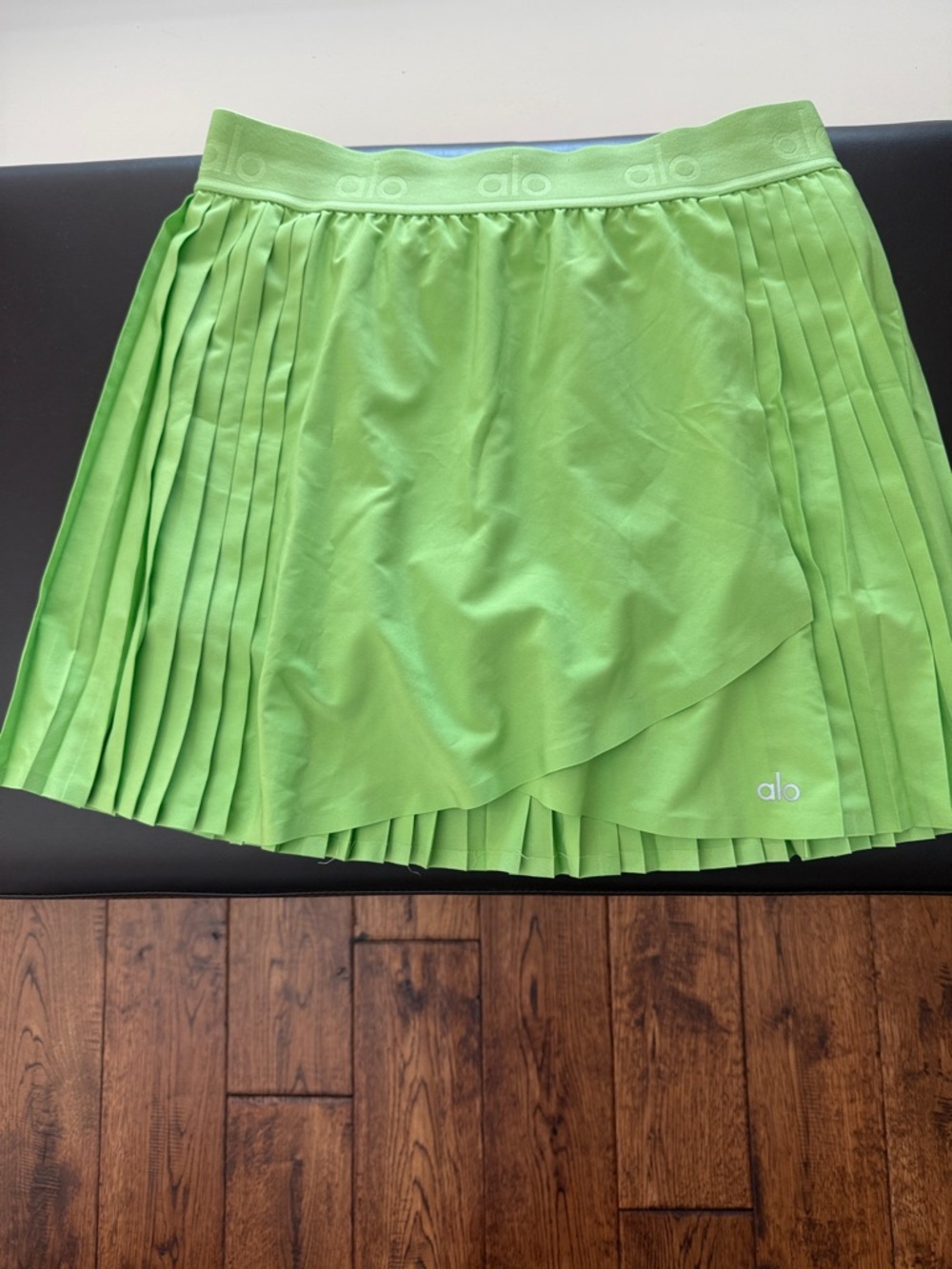 ALO Yoga Lime Green Pleated Athletic Skirt